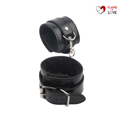 Наручники Chisa Behave Luxury Fetish OBEY ME LEATHER HAND CUFFS