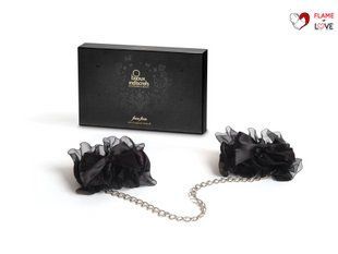 Наручники Bijoux Indiscrets - Frou Frou Organza handcuffs, атлас і органза, подарункове паковання