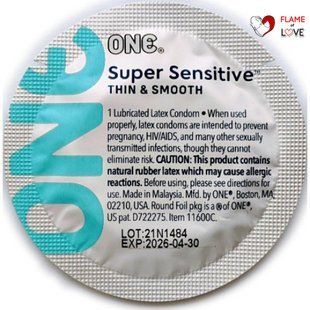 Набір ультратонких презервативів One Super Sensitive із дизайном у вигляді пера (ціна за 5 шт.)